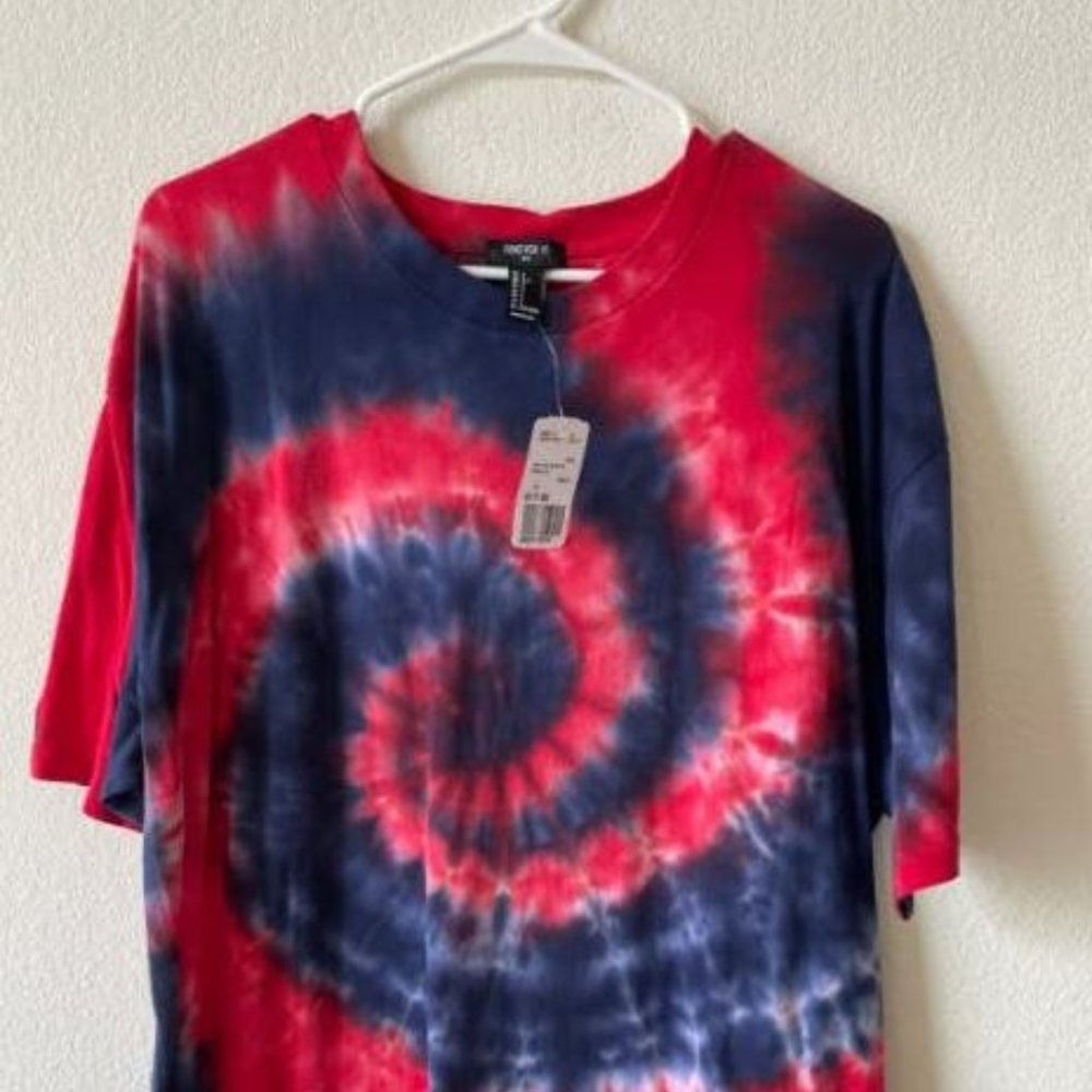 NWT Forever 21 Tye Dye T Shirt L